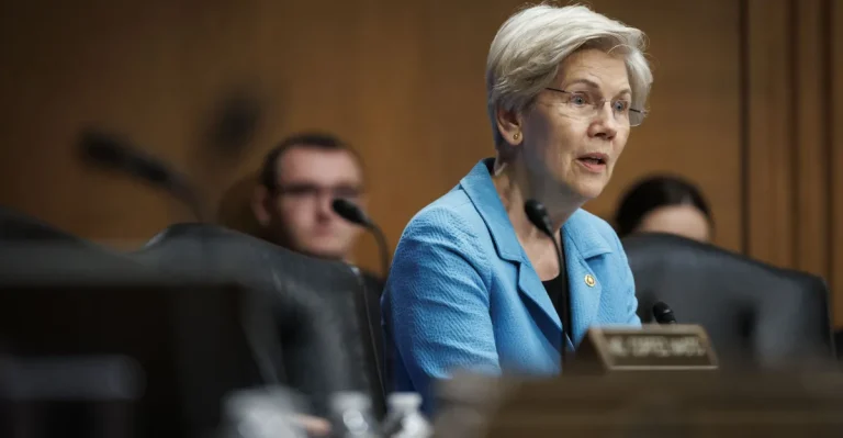Une défaillance de l&rsquo;IA pourrait déclencher la prochaine crise financière, met en garde Elizabeth Warren