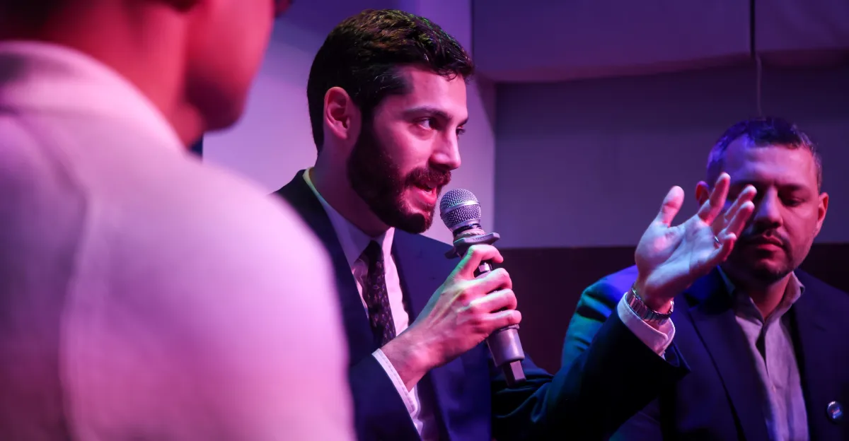 AI a tenté d’enterrer cet homme politique – maintenant les gens ont entendu parler de lui