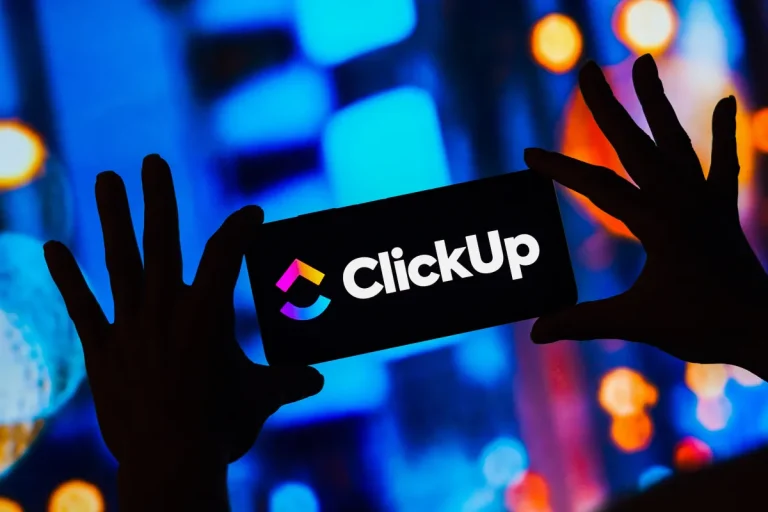 Ce que les licenciements massifs de ClickUp nous disent sur l&rsquo;avenir du travail | TechCrunch