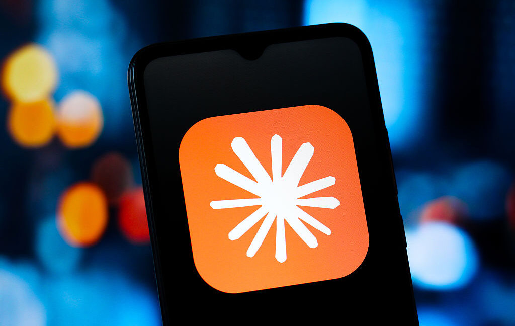 Le « Secret Claude Tracker » choque les utilisateurs après la prise de position d'Anthropic contre la surveillance