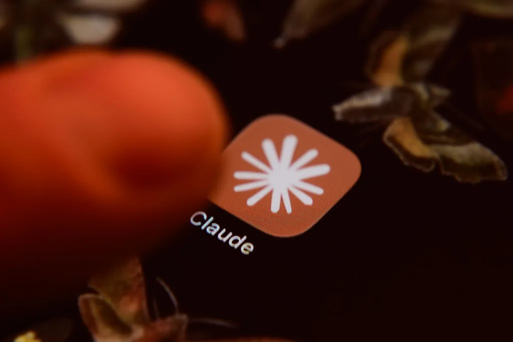 Certains utilisateurs de Claude sont furieux à l'idée que les nouveaux filigranes d'Anthropic puissent les prendre en flagrant délit d'utilisation de l'outil au travail ou en cours | TechCrunch