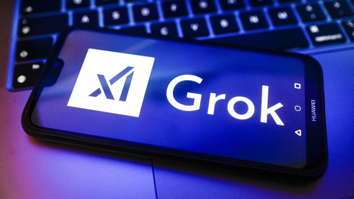 Grok exfiltre les données des utilisateurs lorsque des instructions malveillantes sont chiffrées