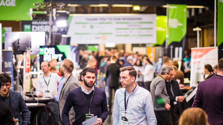 Achetez un pass Disrupt et bénéficiez de 50 % de réduction sur le deuxième | TechCrunch