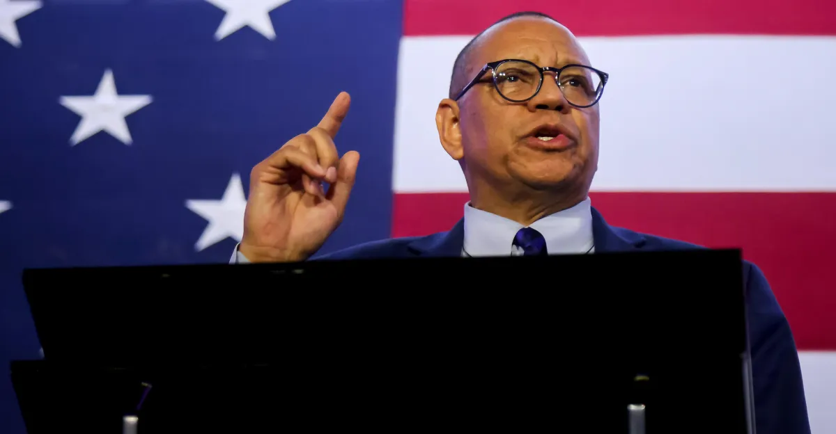Le lieutenant-gouverneur du New Jersey a démissionné à la suite d'une enquête pour harcèlement sexuel, mais il affirme que l'IA le déclare innocent.